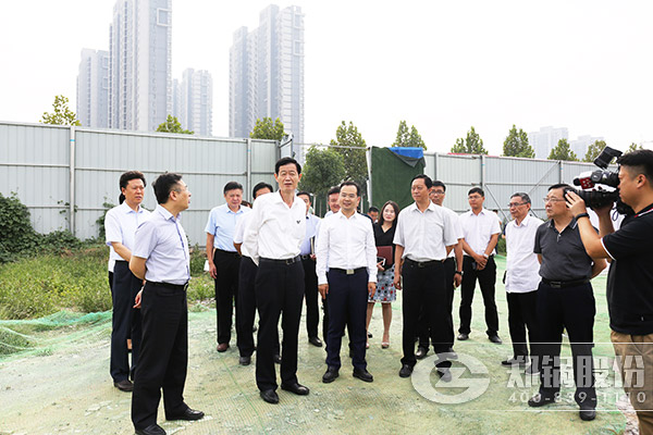 郑州市向导一行视察指导欧博abg工业园项目